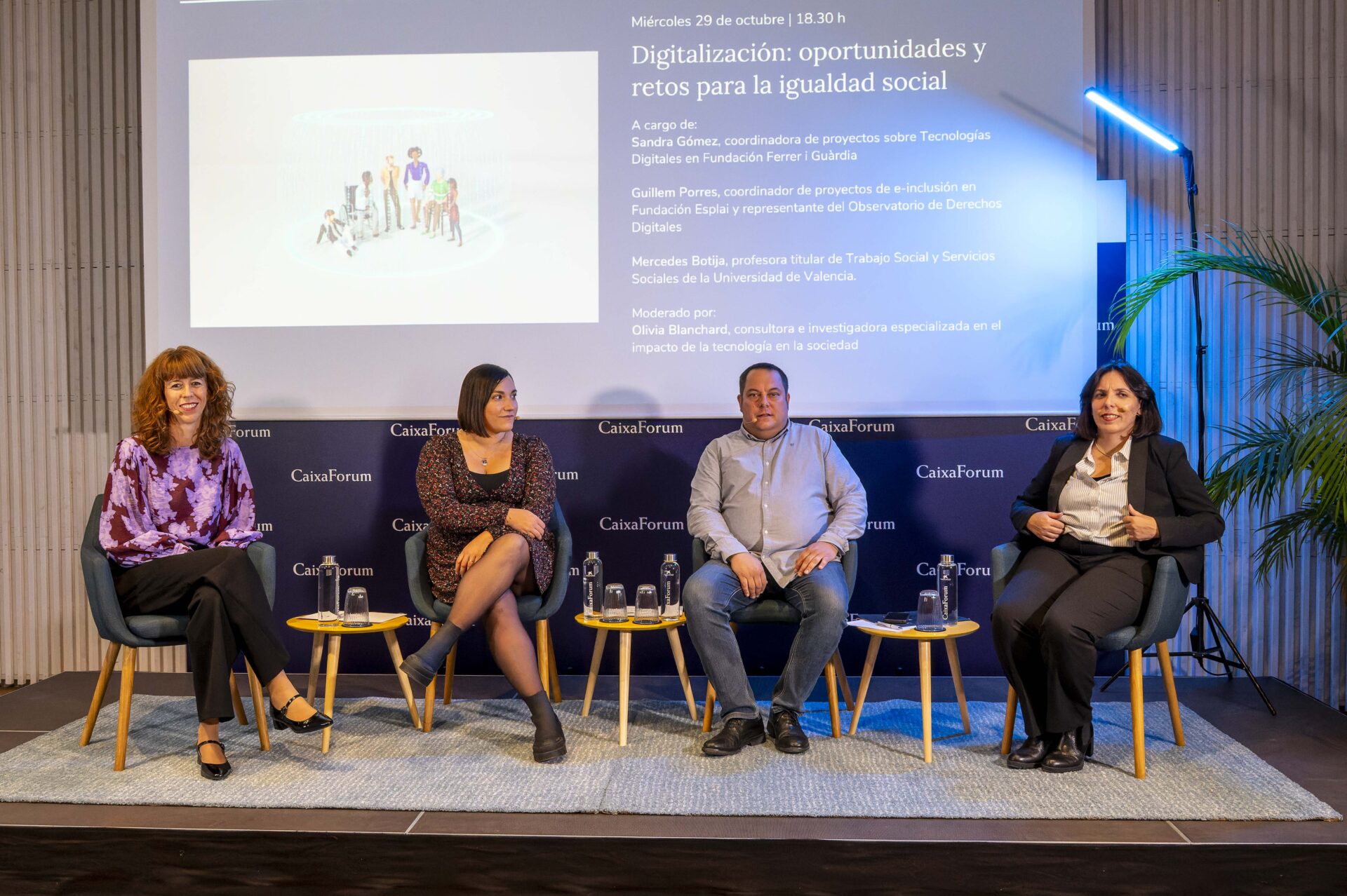 Participamos en la mesa redonda Digitalización: oportunidades y retos para la igualdad social